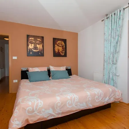 Thirsty River Apartment *