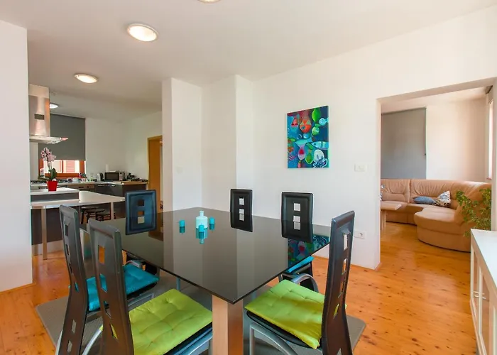 Thirsty River בובק