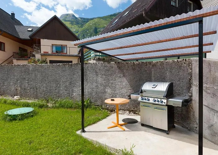 Thirsty River בובק